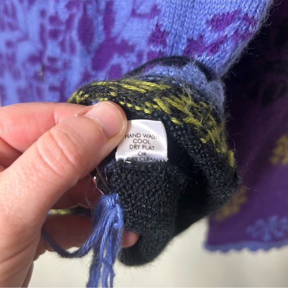 Alpaca Imorts Vibrant Purple and Blue Cardigan Size Medium - Picture 6 of 7